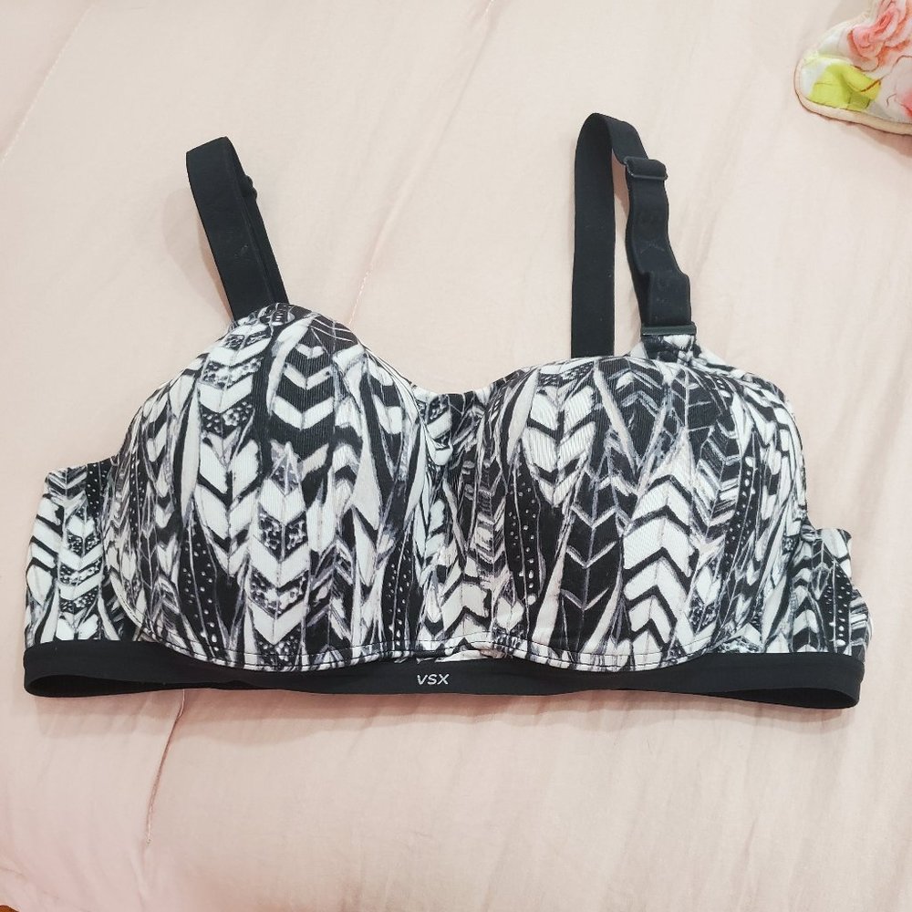 Feather Pattern VSX Sports Bra